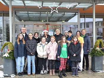 Die Chorgruppe der Mittelschule Litschau versetzte unsere BewohnerInnen in weihnachtliche Stimmung.